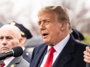 ترامب يعتزم تصنيف جماعة الإخوان منظمة إرهابية 