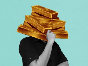 الذهب يستقر قرب أعلى مستوى له في أسبوعين وسط توقعات بخفض الفائدة الأميركية