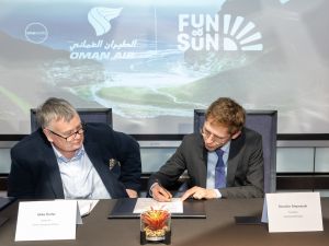 الطيران العُماني و"Fun&Sun" يُعلنان رسميًا عن شراكتهما الإستراتيجية لتعزيز الربط بين روسيا وصلالة