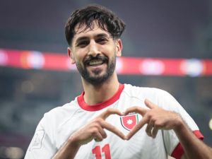 ما هو مرض نجم المنتخب الأردني يزن النعيمات؟