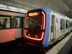 Series of stabbings reported in central Paris metro