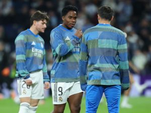 ريال مدريد يمنح إندريك فرصة التألق مع ليون