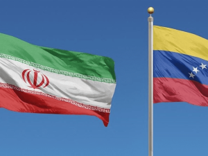 إيران تعلن تضامنها مع فنزويلا في مواجهة واشنطن