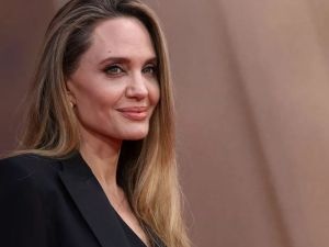 أنجلينا جولي