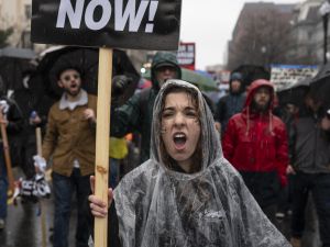 Iran in Crisis: Protests rage as US and Israel signal possible action