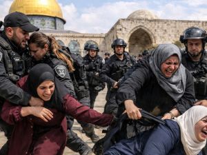 حالات اعتداء جسدي عند المسجد الأقصى