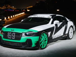 بنتلي الإمارات تكشف النقاب عن سيارة كونتيننتال جي تي سوبر سبورتس الجديدة والحصرية في دبي