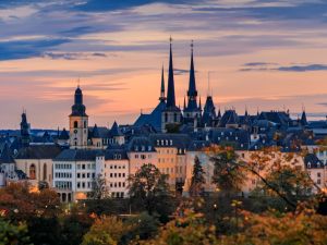 الاتحاد للطيران تصنع التاريخ كأول شركة طيران في الشرق الأوسط تُسيّر رحلات جوية إلى لوكسمبورغ