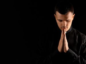 ستارة واعتراف… مقارنة مثيرة