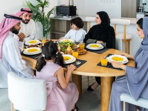 نصائح صحية لتجنب آلام المعدة في عيد الفطر