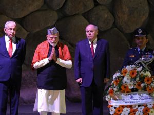 Netanyahu accused of "Biggest Theft" from state budget amid "Night Raid" warnings