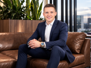 Bitcoin Shows Resilience Amid Middle East Tensions, Outperforming Gold and Equities