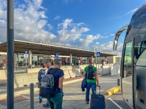 بافوس، قبرص، 19 أكتوبر 2024: مطار بافوس الدولي، قبرص