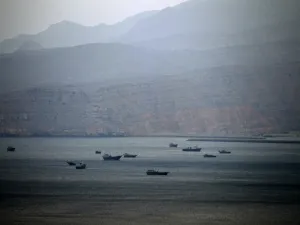 Oil flows shift as Trump raises Hormuz concerns