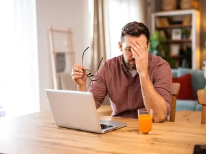 هل تعاني من التعب طوال اليوم؟ عادات بسيطة قد تكون السبب