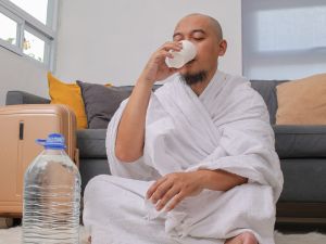 نصائح صحية ضرورية للحجاج بعد العودة وتغيّر الطقس
