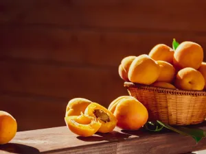 كم حبة مشمش يمكن تناولها يوميًا؟