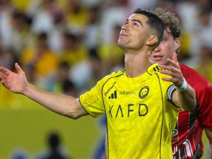 القادسية يوقف قطار انتصارات النصر ويفتح باب المنافسة للهلال