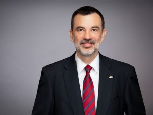 المشرق يصبح أول بنك في دولة الإمارات العربية المتحدة يضمن فتح الحسابات المصرفية للشركات المتوسطة والصغيرة خلال يوم واحد عبر "NEO BIZ"