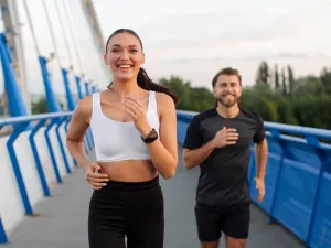 5 فوائد للمشي ساعة يوميًا لصحة أفضل وحياة أكثر نشاطًا