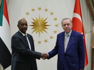 Erdogan and al- Burhan hold talks on Sudan crisis in Ankara