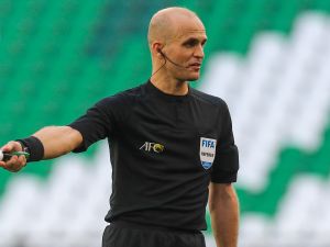 طاقم تحكيم أردني بقيادة أدهم مخادمة لإدارة مباراة إسبانيا والرأس الأخضر