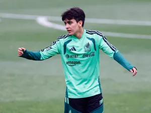 Mexico's Gilberto Mora Makes History