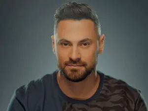 هادي الأسود