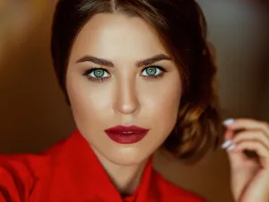 مكياج بألوان العلم المغربي لتشجيع أسود الأطلس