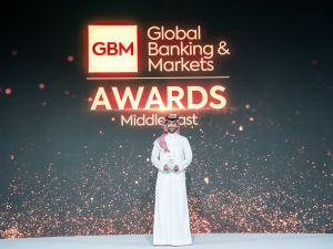  أعلنت اليوم شركة سيكو المالية، المرخصة من قبل هيئة السوق المالية والمملوكة بالكامل لسيكو ش.م.ب (م)، البنك الإقليمي الرائد في مجال إدارة الأصول والوساطة والخدمات المصرفية الاستثمارية، والذي يتمتع بحضور مباشر في البحرين والمملكة العربية السعودية ودولة الإمارات العربية المتحدة، عن فوز صندوق سيكو لأسهم الشرق الأوسط وشمال أفريقيا، الصندوق العام المفتوح والمرخص من قبل هيئة السوق المالية، بجائزة “صندوق الأسهم للعام” ضمن جوائز الأسواق المصرفية العالمية – الشرق الأوسط لعام 2026، وذلك تقديراً للأداء المتميز الذي حقق