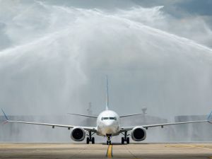flydubai celebrates first flight to Bangkok