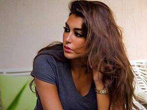 ياسمين صبري في بريطانيا للعلاج