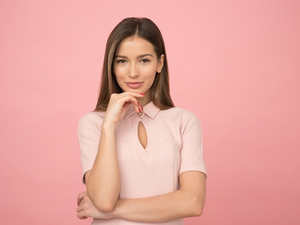 عليكِ اعتماد خلطات تقلل من الإفرازات مثل خلطة الشوفان والشاي الأخضر