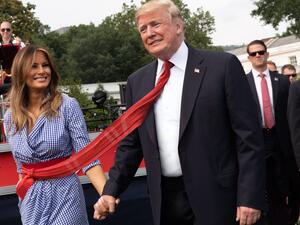  ترامب قال  أكثر من مرة إن حيلته بربطات عنق طويلة تجعل قوامه يبدو أنحف وأكثر أناقة