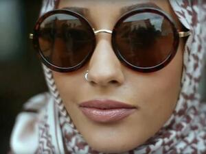 "British Mariah Idrissi of Pakistani and Moroccan origins, is a 23 year-old hijabi who lives in London and runs a henna salon. " (Facebook) 