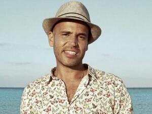 بعد (3 دقات) أبو يطرح (شربات) 