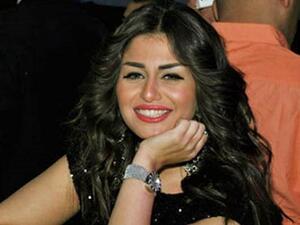 منة فضالي تريد أن تتزوج و تطلب من جمهورها الدعاء