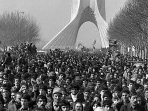 In 1979, thousands of Iranians dreaming of a better future chanted "Death to the Shah" [AFP] 