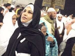 أحلام تدعو لأصالة من أمام الكعبة 