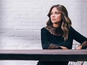 جوليا بطرس تطرح (إحذر)