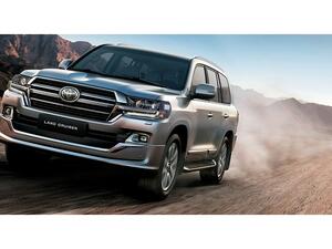 تعتبر بطاقة مكافآت تويوتا، أول بطاقة مسبقة الدفع في قطاع السيارات بالمنطقة، ويمكن استخدامها في مراكز صيانة تويوتا وقائمة متنوعة من علامات الفطيم التجارية وغيرها.