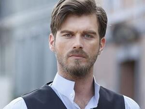 (مهند) يقاضي مجلة نشرت صورا خاصة تجمعه بزوجته