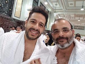 محمد حماقي يعتمر