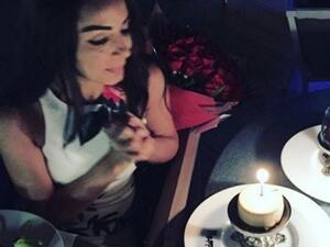 ديمة الجندي تحتفل بعيد ميلادها الـ(40)