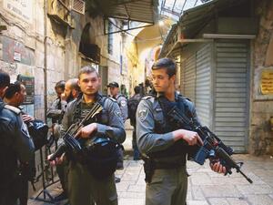  Israeli soldiers stand in readiness for further raids. AFP/File Photo)
