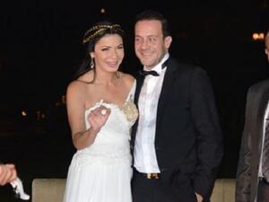 نجلاء بدر تحتفل بعقد قرانها