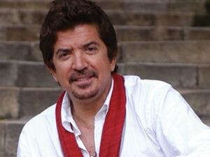 وليد توفيق يحيي حفلا ضخما في الإسكندرية 