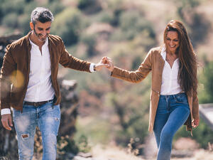 الحب من المشاعرالجميلة التي تجمع بين الأفراد