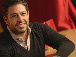 حماقي يصور (ما بلاش) في اوروبا 