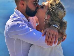 (Lydia Bright/ Instagram)